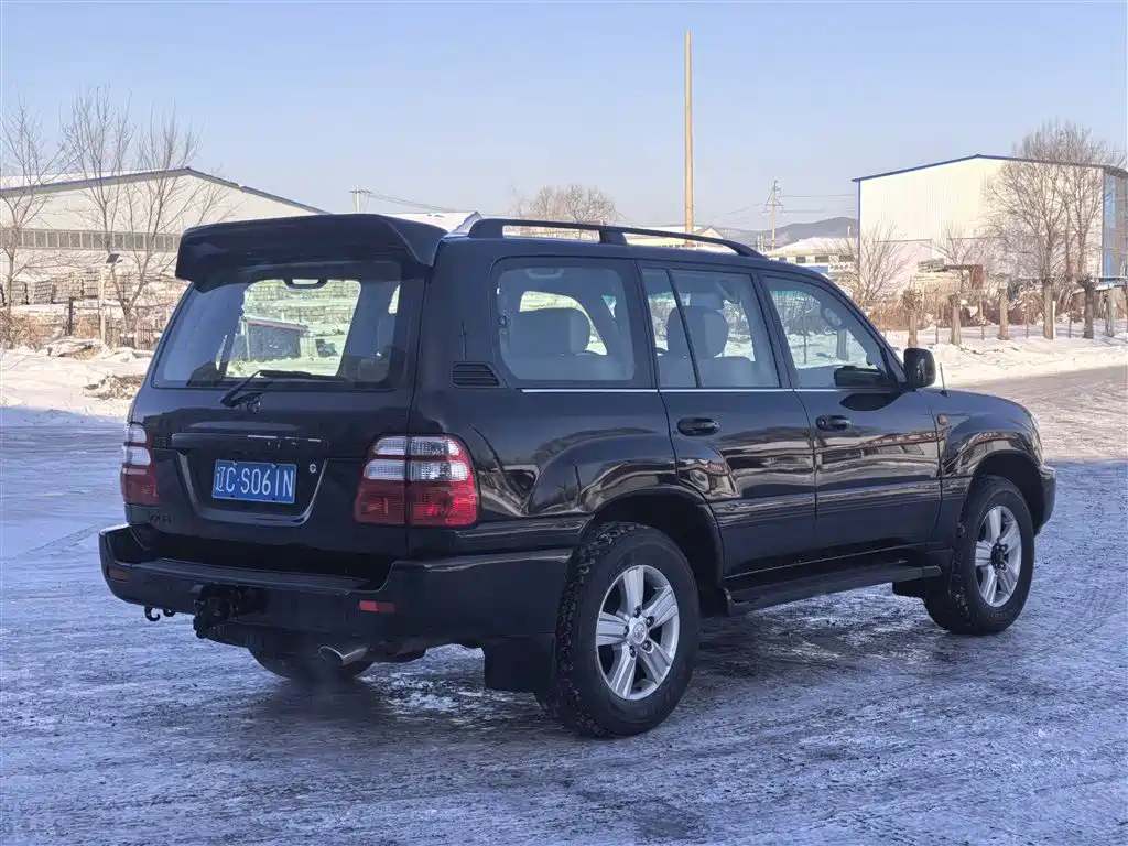 Toyota Land Cruiser 2005 4.7L AT VX-R Luxury DVD