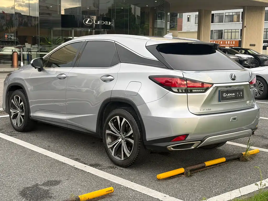 Lexus RX — миниатюра 7