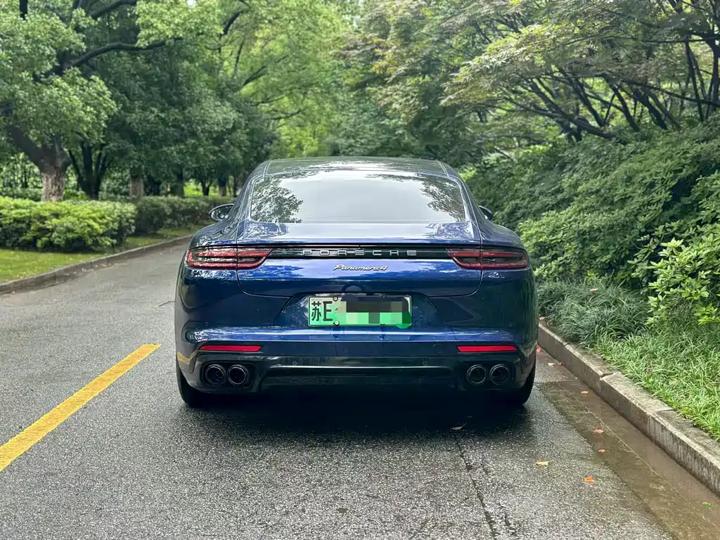 Porsche Panamera 2017 Panamera 4 E-Hybrid Executive Long Wheelbase 2.9T