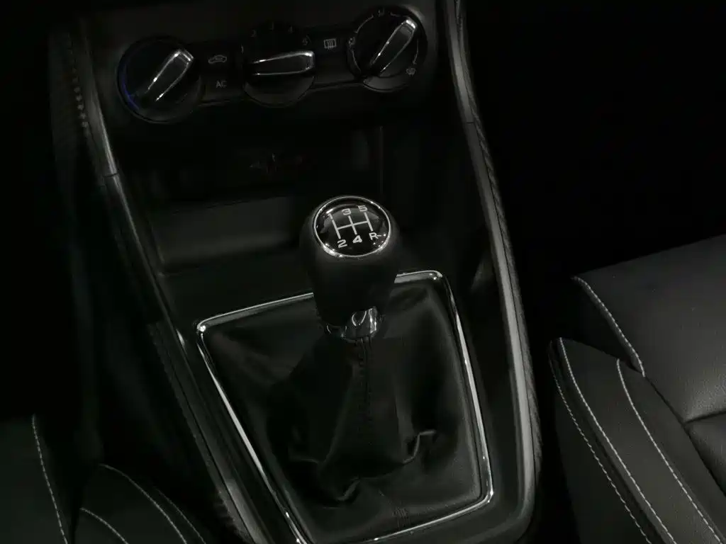 MG ZS — миниатюра 13