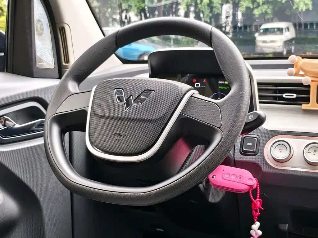 Wuling MINIEV — миниатюра 20
