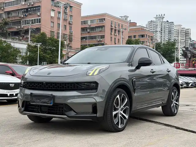 2020 Lynk & Co 05