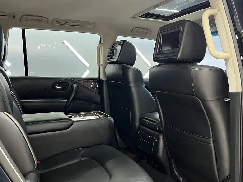 Infiniti QX — миниатюра 9