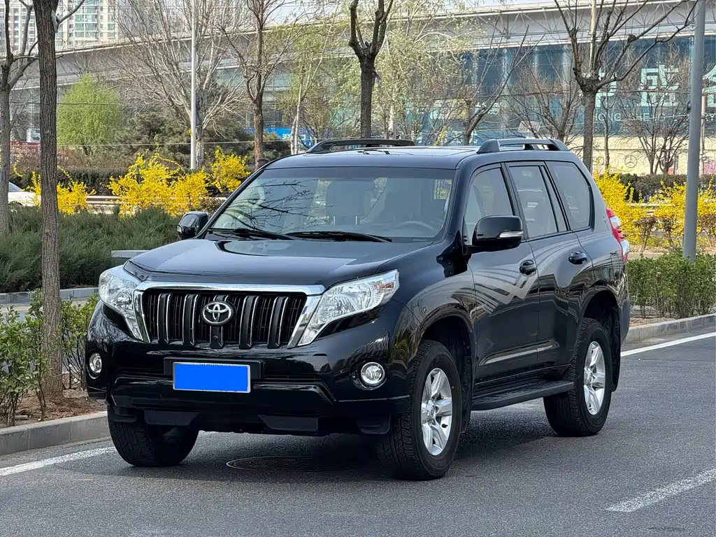 Toyota Prado 2015