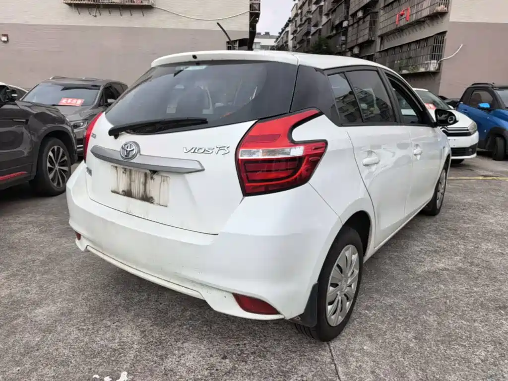 Toyota Vios FS — миниатюра 7