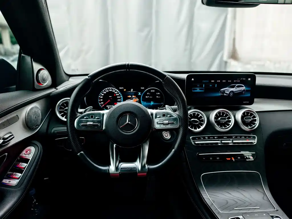 Mercedes-Benz GLC AMG — миниатюра 13