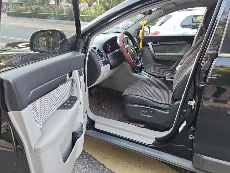 Chevrolet Captiva — миниатюра 9