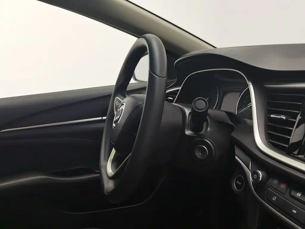 Buick Excelle — миниатюра 22