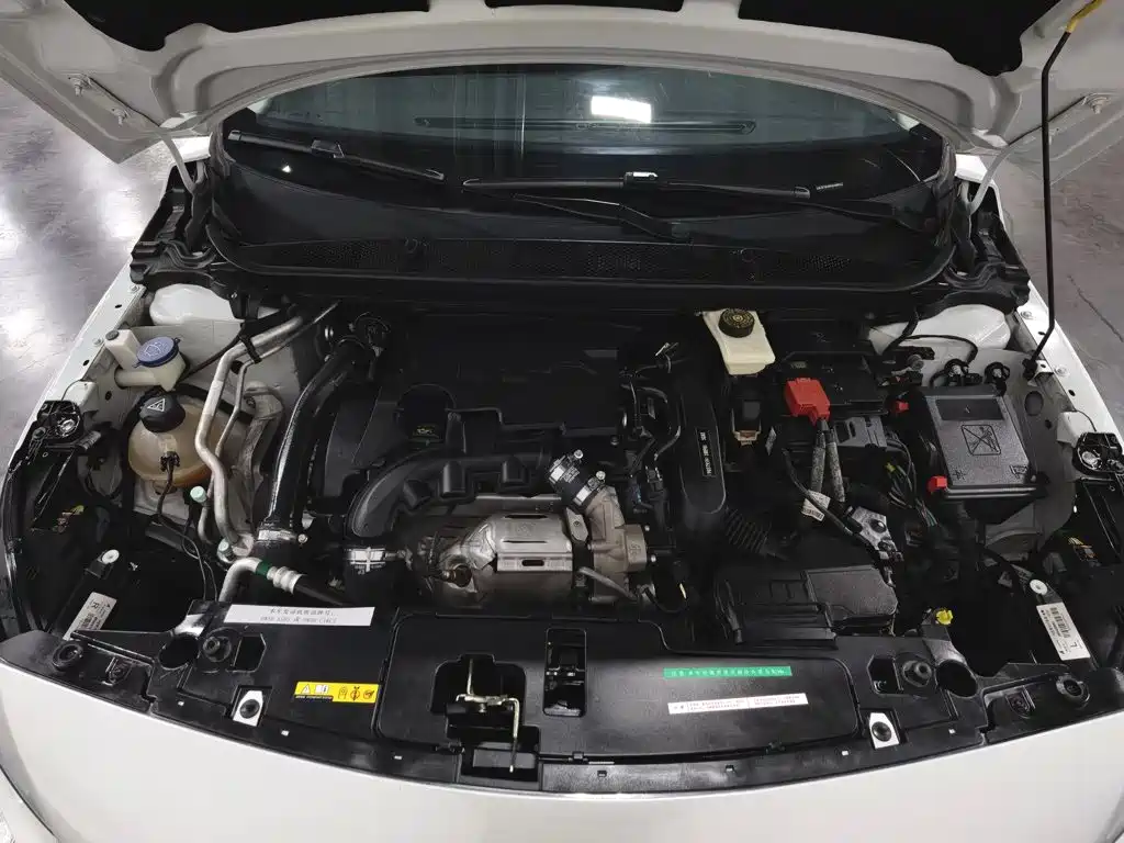 Peugeot 408 — миниатюра 6