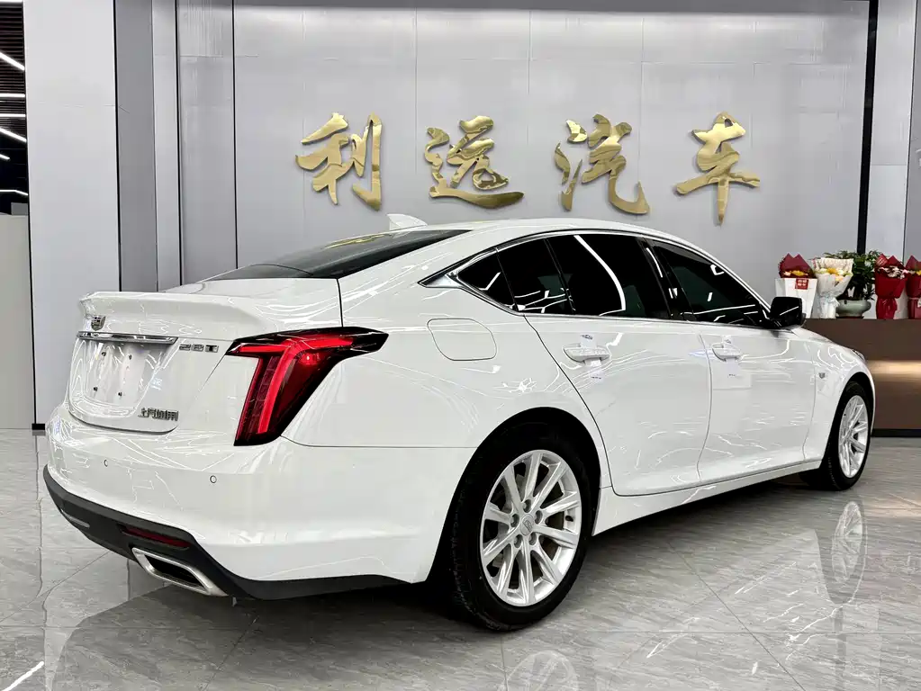 Cadillac CT5 — миниатюра 17