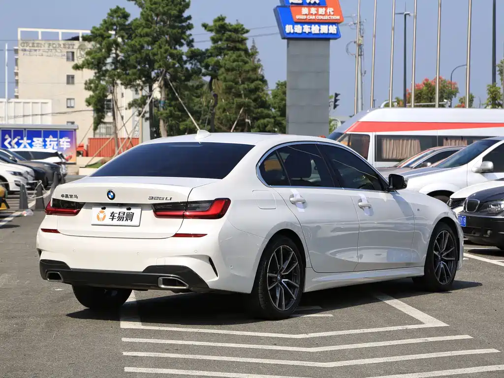 BMW 3 Series — миниатюра 21