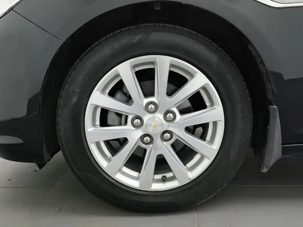 Chevrolet Malibu — миниатюра 17