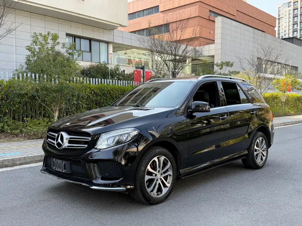 Mercedes-Benz GLE 2017