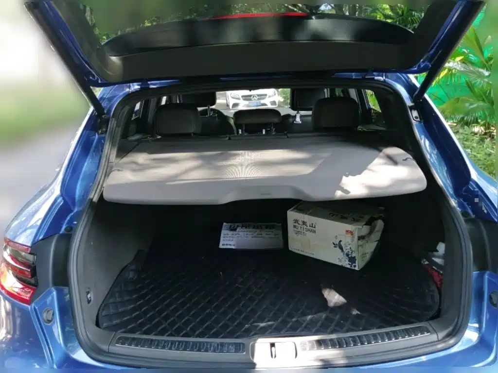 Porsche Macan — миниатюра 20
