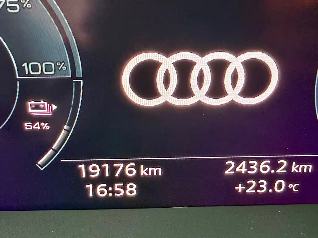 Audi Q4 e-tron — миниатюра 19