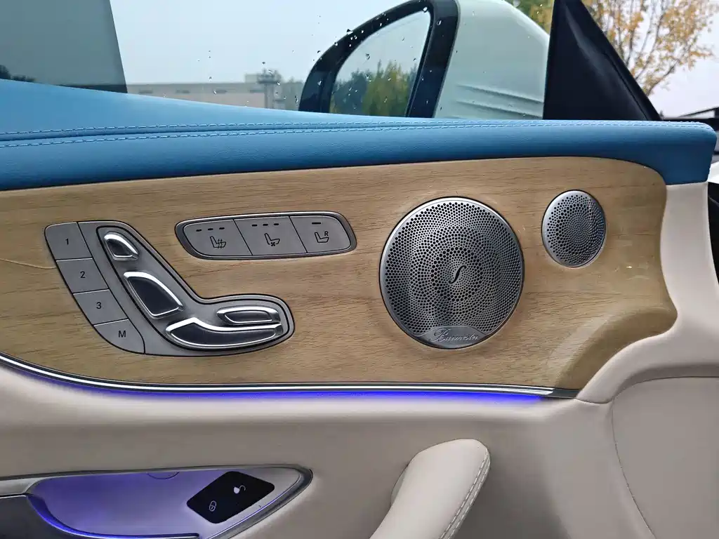 Mercedes-Benz E-Class (Import) — миниатюра 15