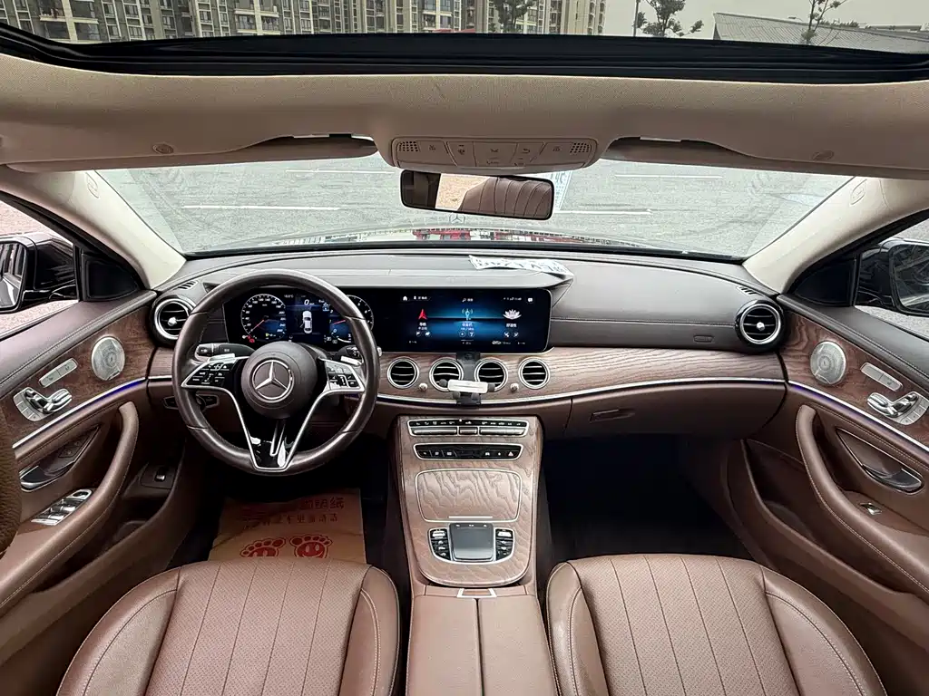 MERCEDES-BENZ E CLASS