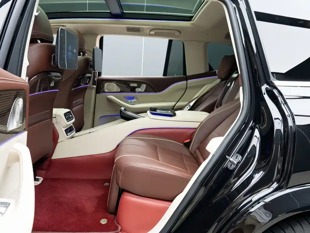 Mercedes-Benz GLS — миниатюра 10