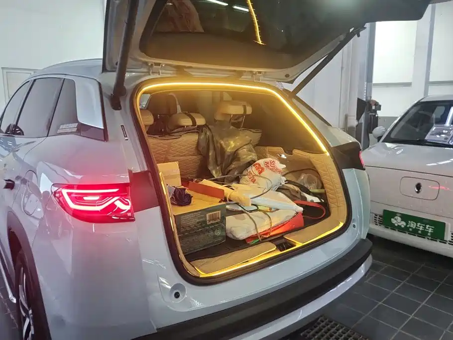 BYD L DM-i — миниатюра 4