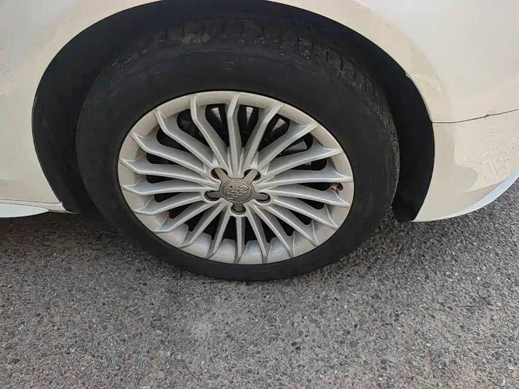 Audi A4L — миниатюра 25