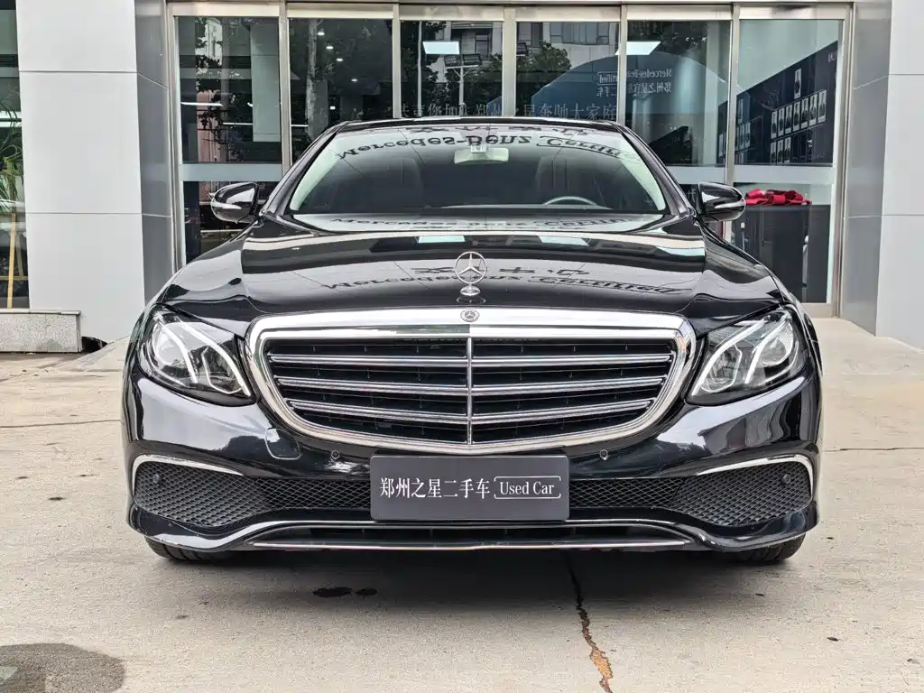 Mercedes-Benz E-Class — миниатюра 2