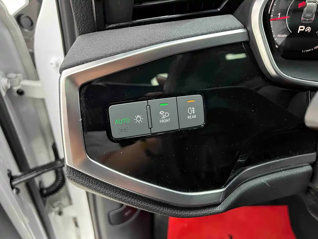 Audi Q3 — миниатюра 9