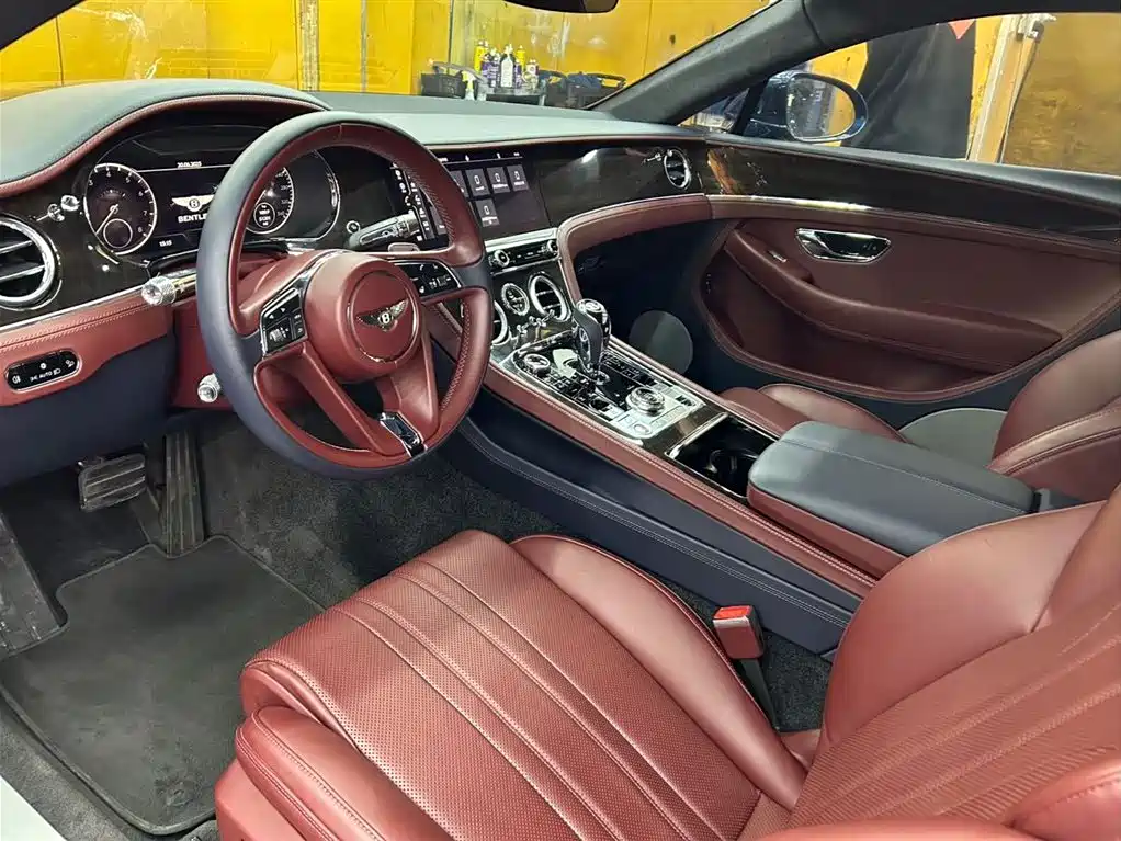 Bentley Continental 6.0T GT W12, фото 5