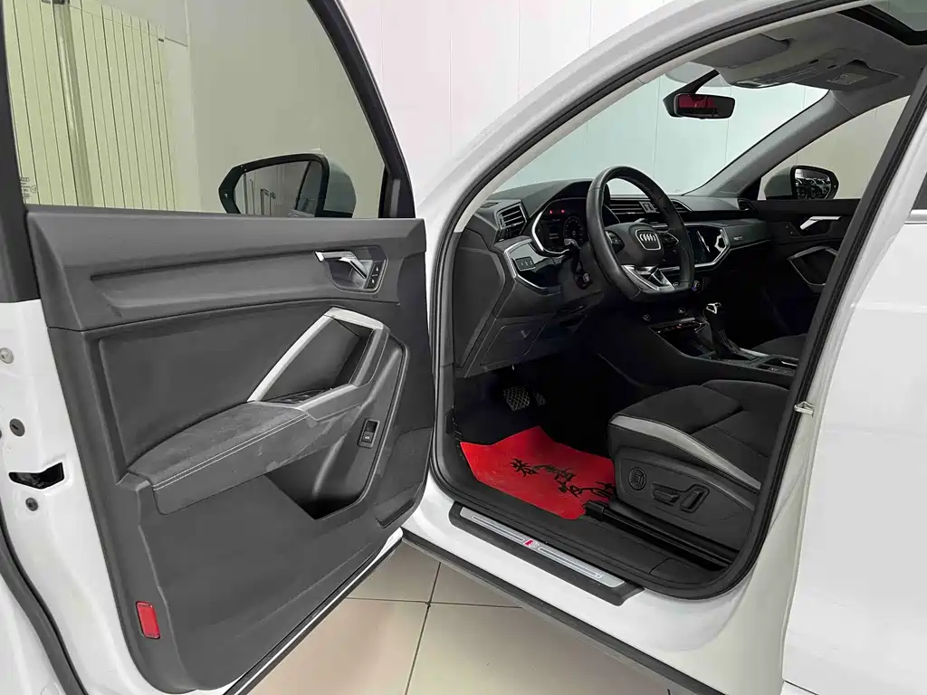 Audi Q3 — миниатюра 7