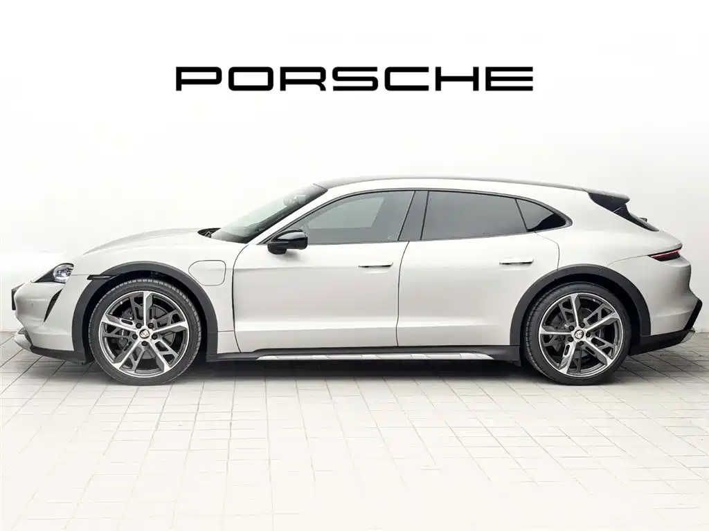 Porsche Taycan — миниатюра 5