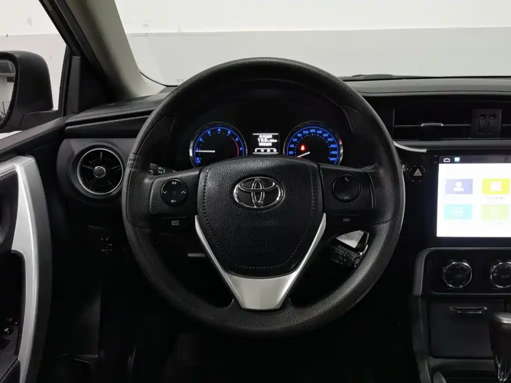 Toyota Corolla — миниатюра 11