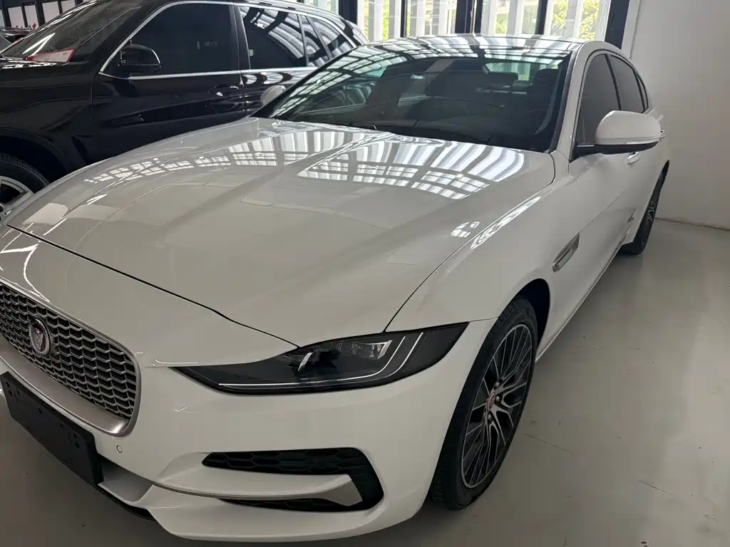 Jaguar XEL 2022