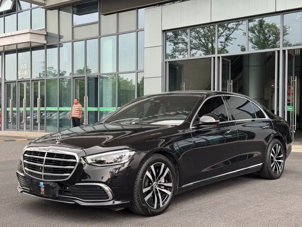 Mercedes-Benz S-Class 2023