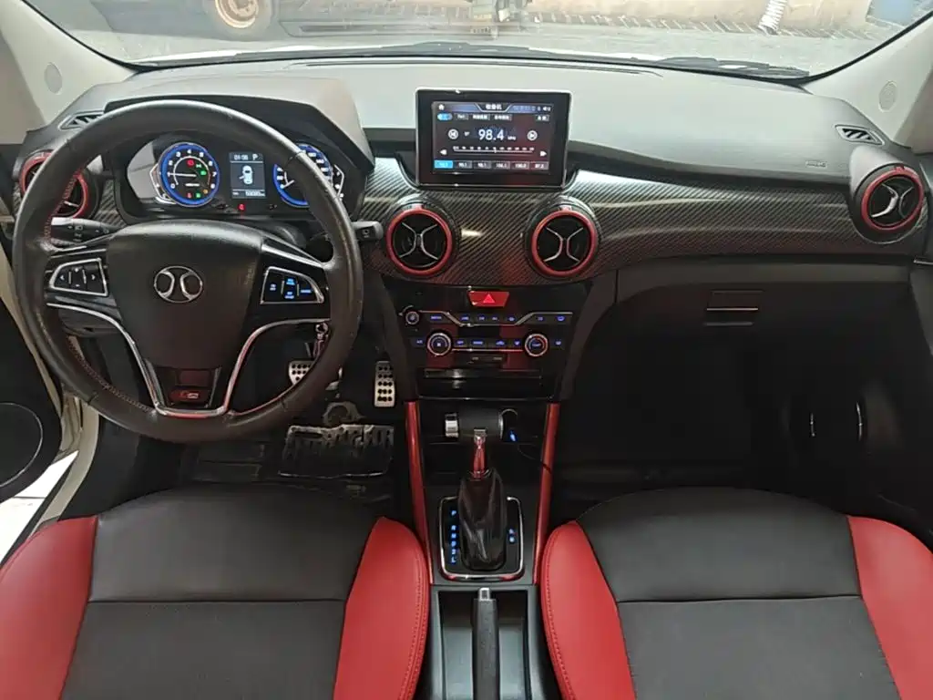 BAIC Senova X25 — миниатюра 10