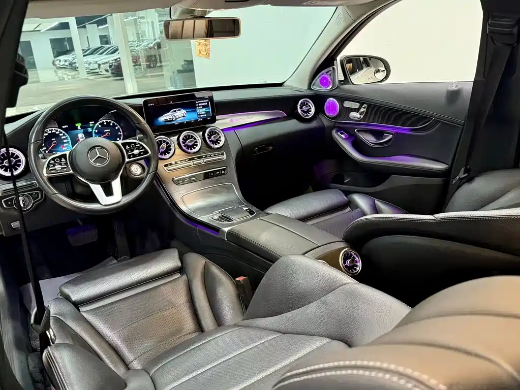 Mercedes-Benz C-Class — миниатюра 7