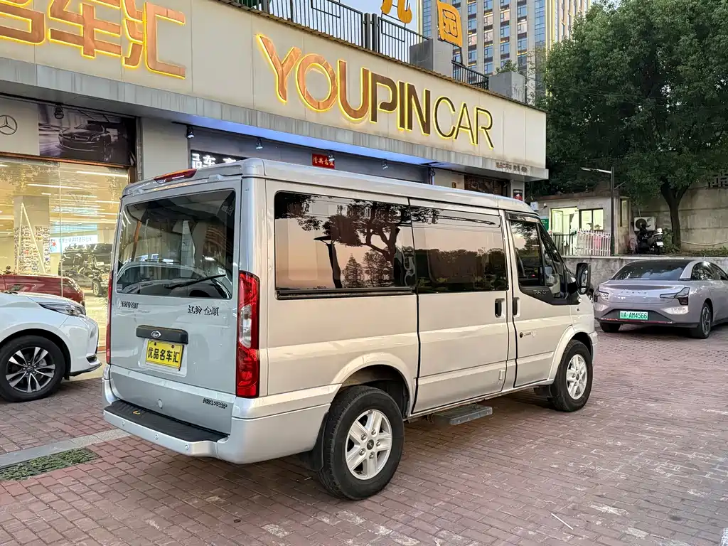 Ford Transit Custom — миниатюра 4