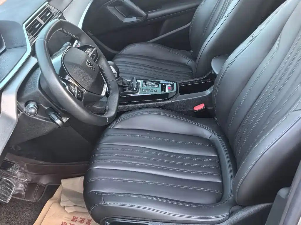 Peugeot 408 — миниатюра 5