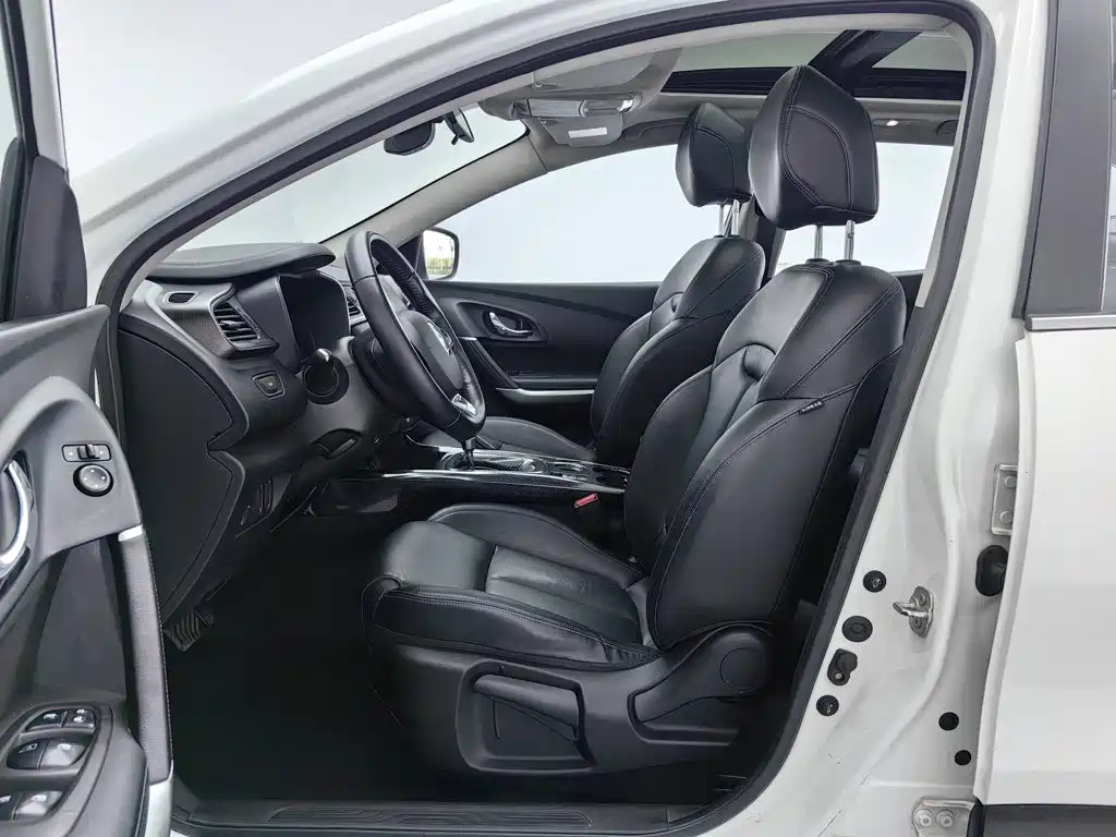 Renault Kadjar — миниатюра 10