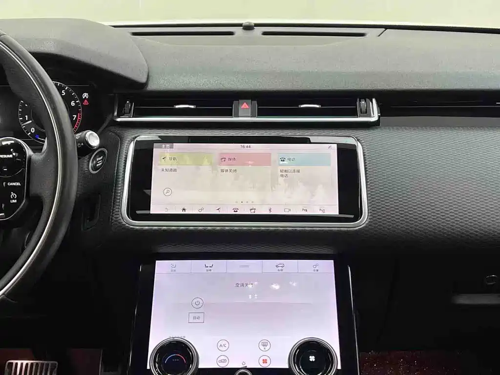 Land Rover Velar — миниатюра 21