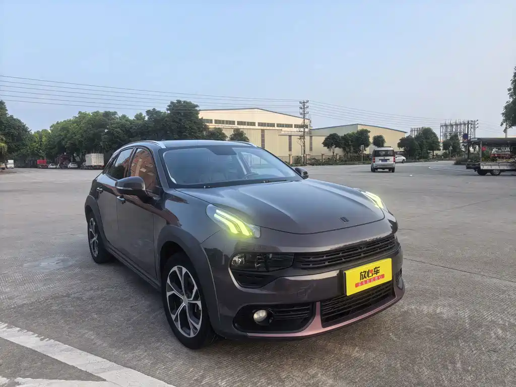 Lynk & Co 02 — миниатюра 2