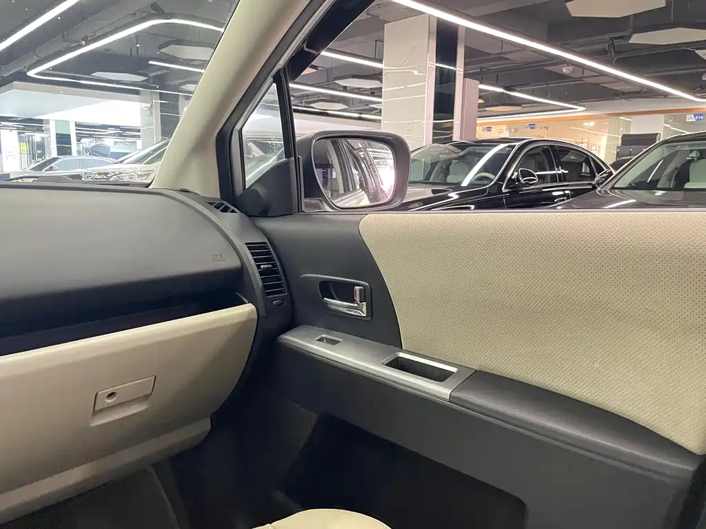 Mazda 5 2.0 Auto Luxury Type, фото 26