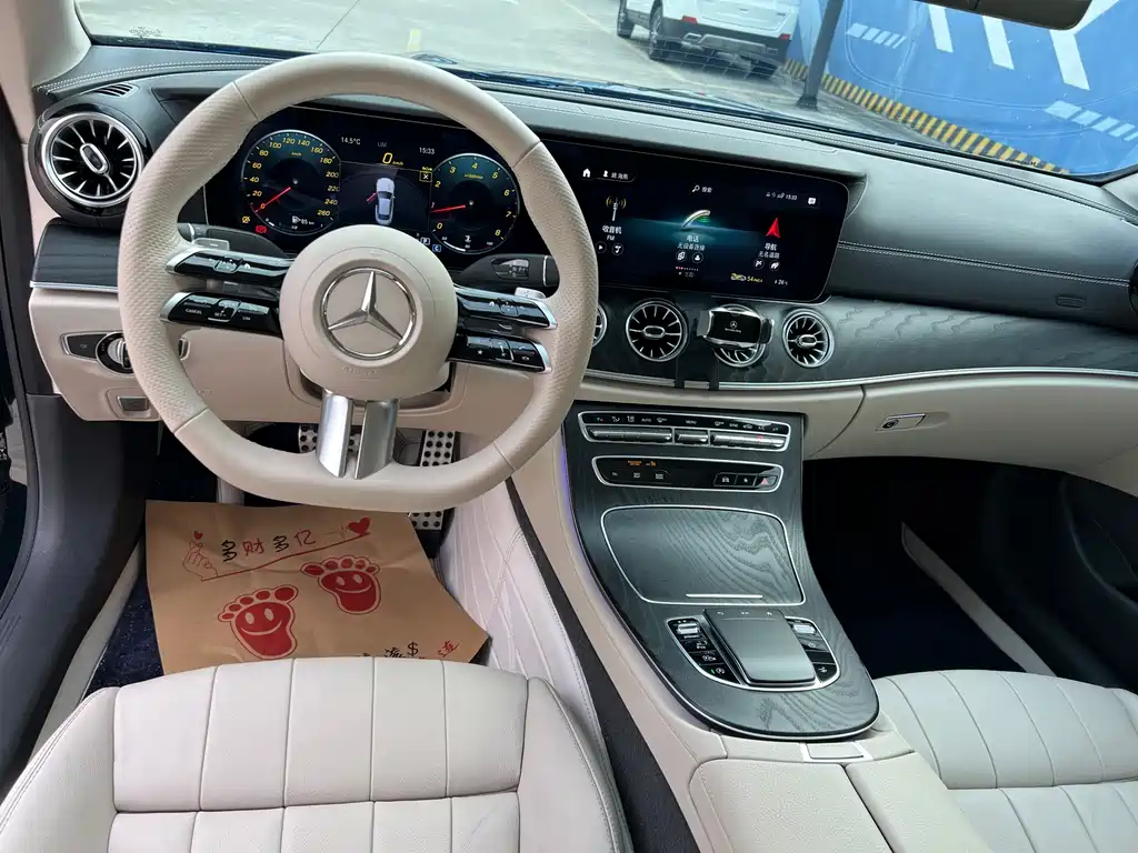 MERCEDES-BENZ E CLASS