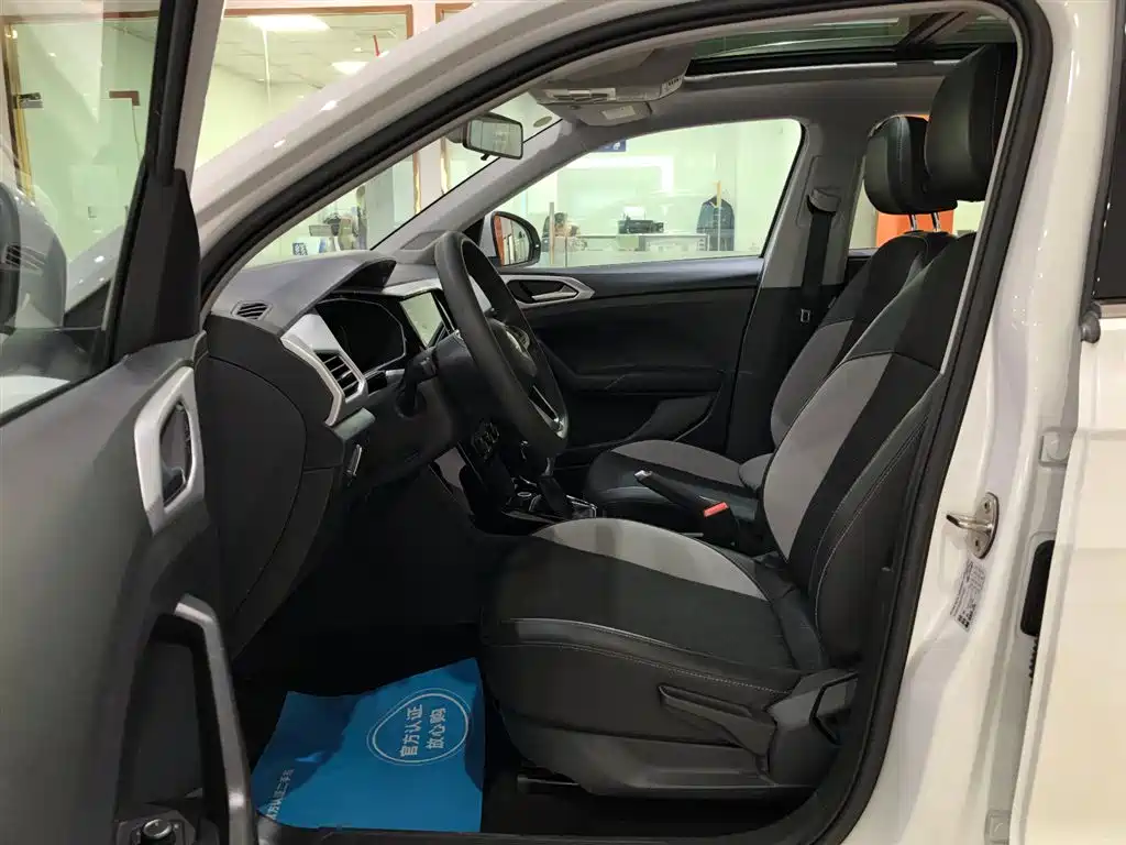 VOLKSWAGEN EXPLORING THE SHADOW