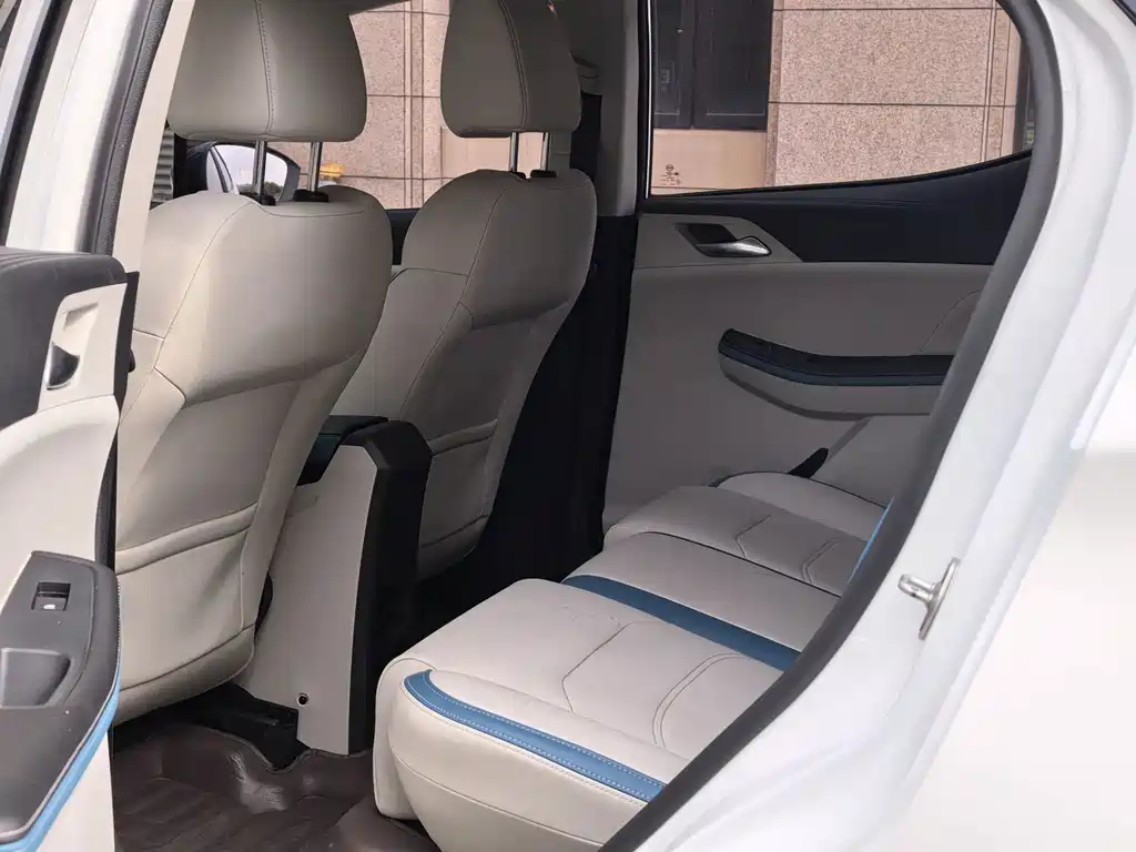 BYD Yuan Pro — миниатюра 11