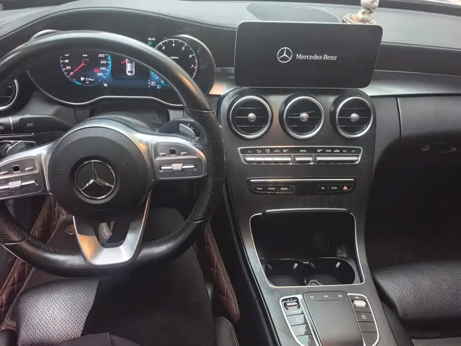 Mercedes-Benz C-Class — миниатюра 12