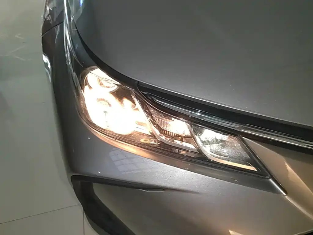 Toyota Corolla — миниатюра 11