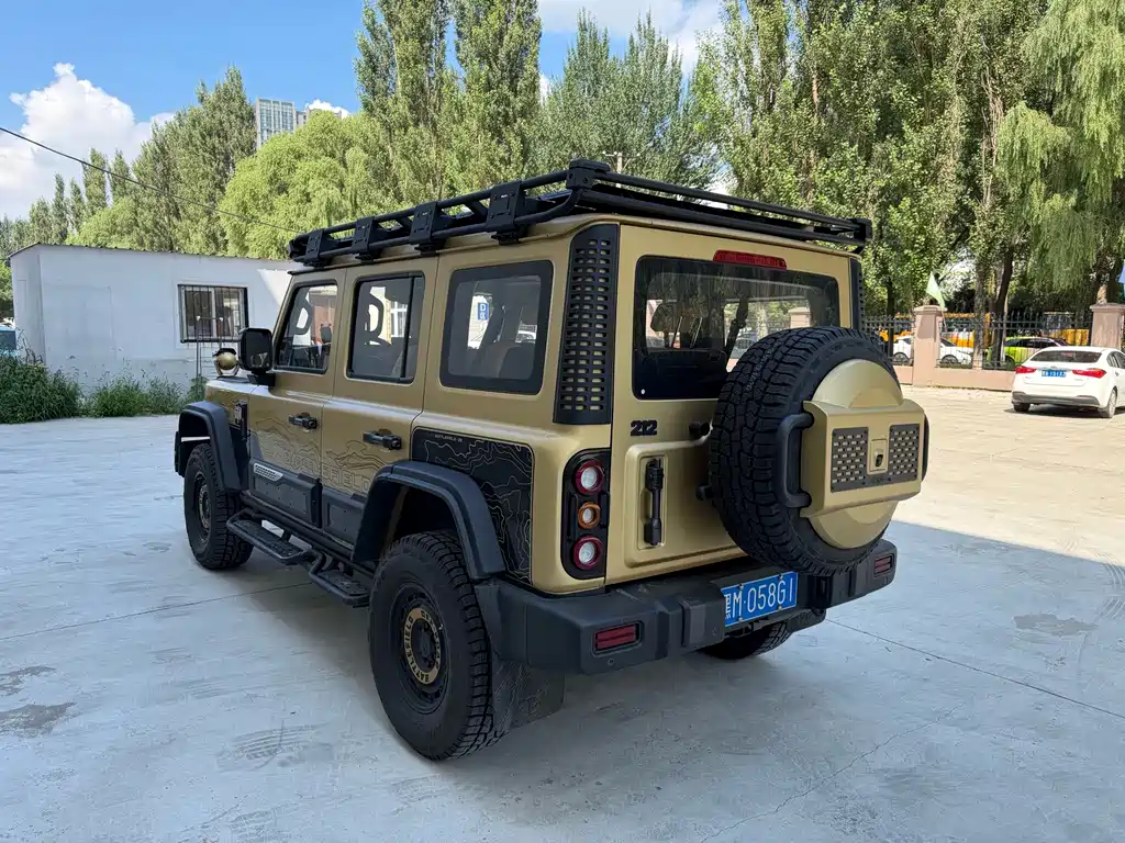 212 212 T01 — миниатюра 3