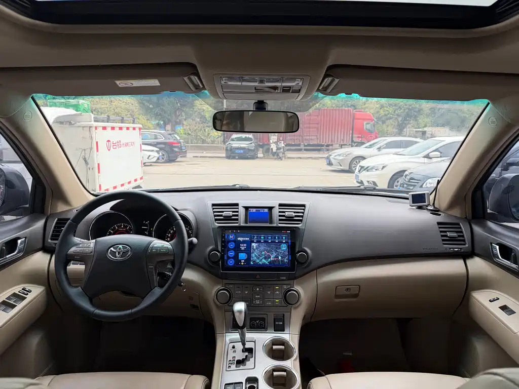 Toyota Highlander 2009 3.5L 7 мест Luxury