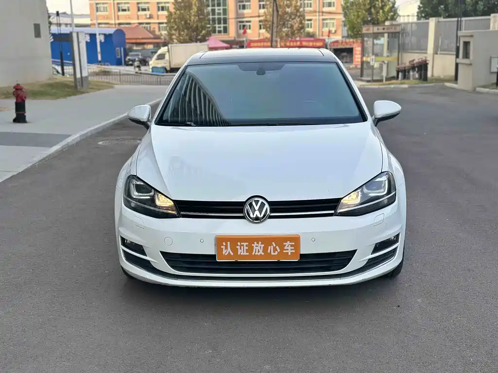 Volkswagen Golf — миниатюра 12
