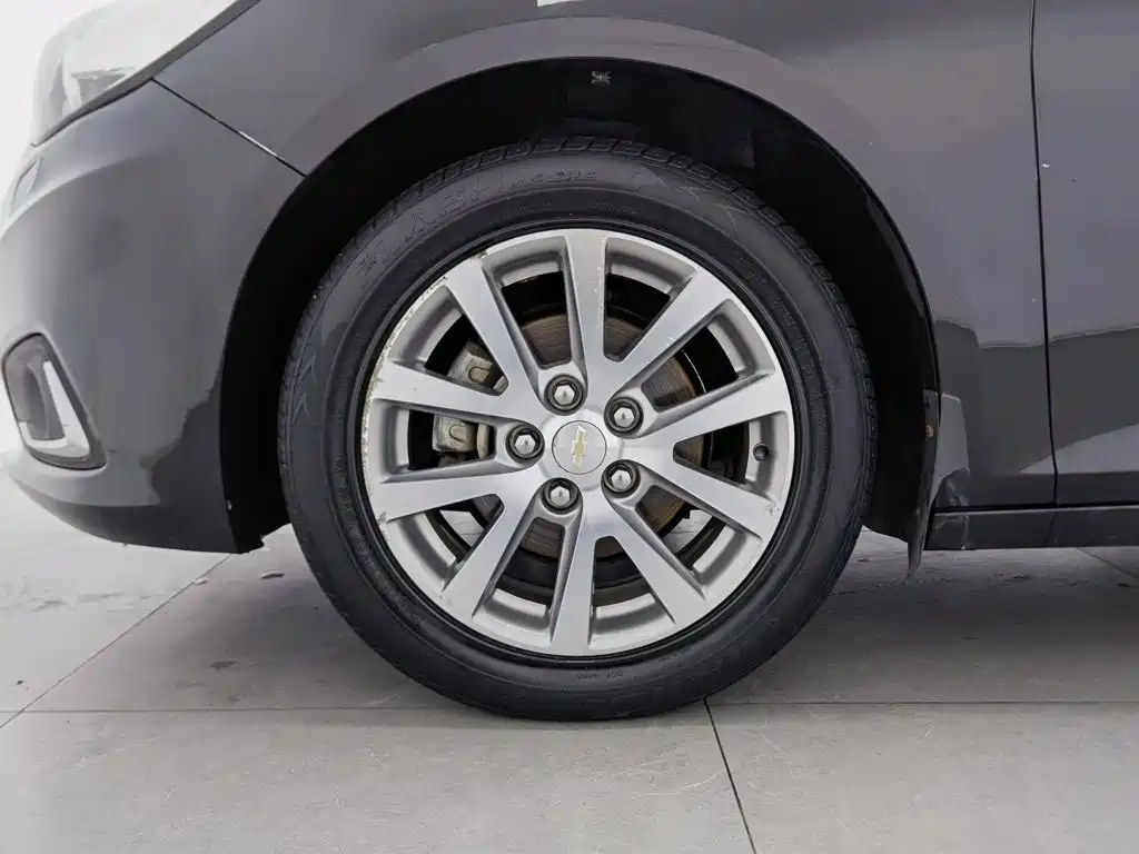 Chevrolet Malibu — миниатюра 17