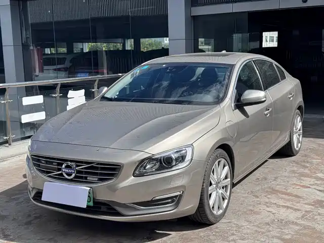 VOLVO  S60 PLUG IN HYBRID 2016
